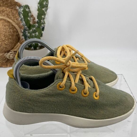 Allbirds Womens Wool Runners Green Running Shoes Sneakers‎ Size 8 - Picture 1 of 12